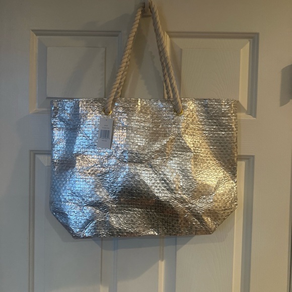 Saks Fifth Avenue Woven Tote Handbag Purse Painted Metallic Silver Type NWT - Picture 2 of 9
